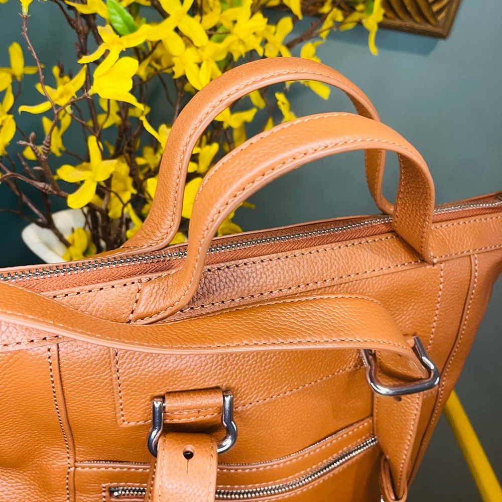 COLE HAAN LEATHER BACKPACK - Picture 3 of 8